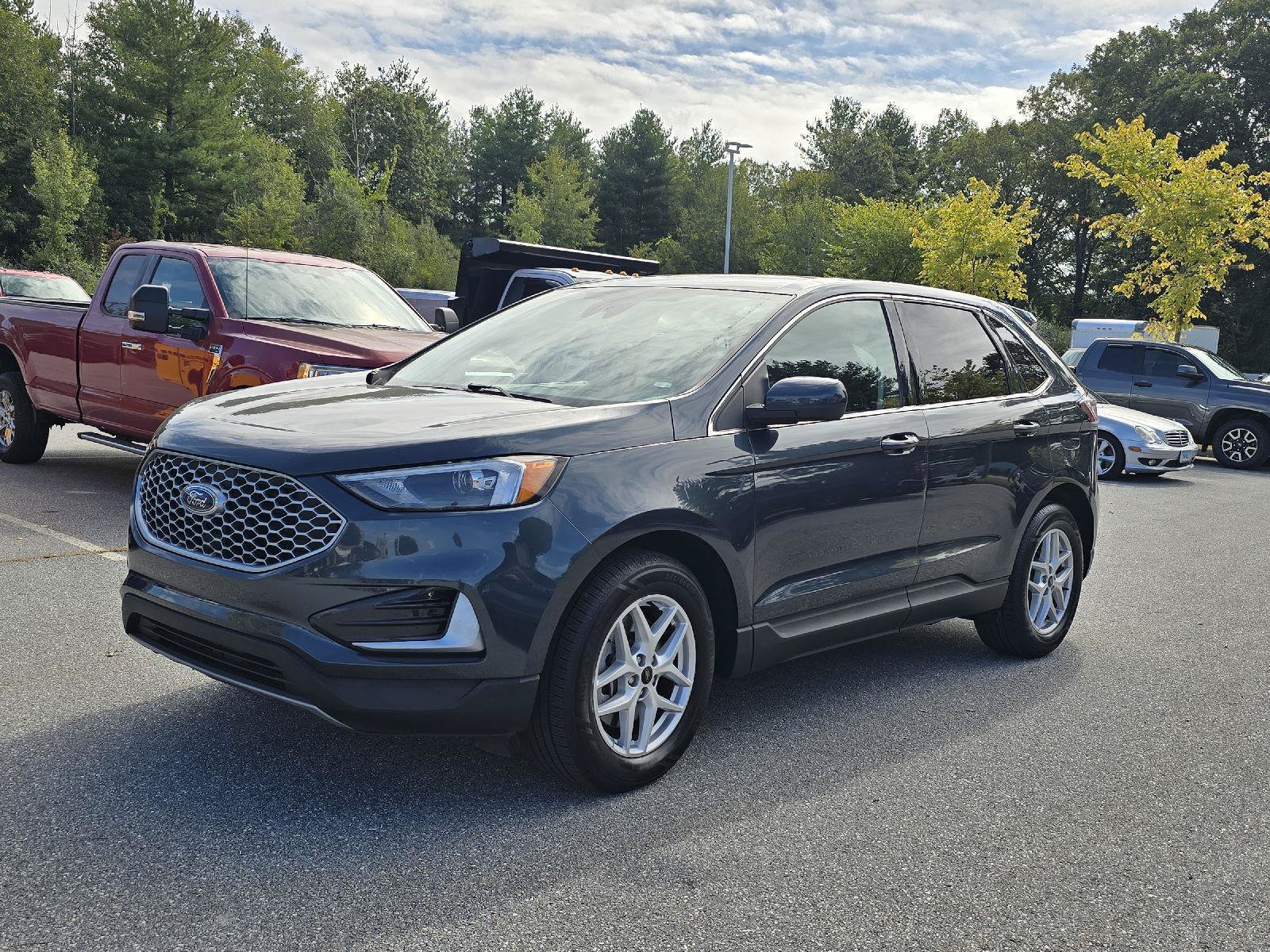 Used 2023 Ford Edge SEL AWD/4WD image 8