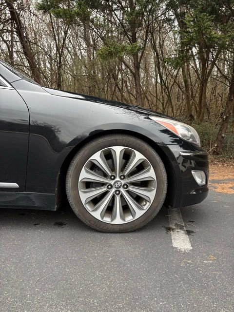 Used 2013 Hyundai Genesis 5.0 R-Spec image 32