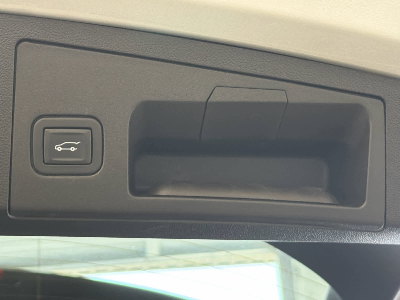 Used 2021 Cadillac XT4 Premium Luxury FWD image 10