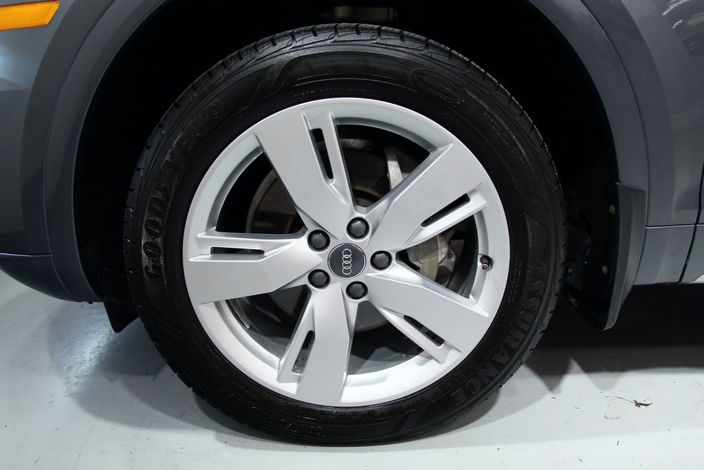 Used 2018 Audi Q5 2.0T Premium Plus w/ Premium Plus Package image 18