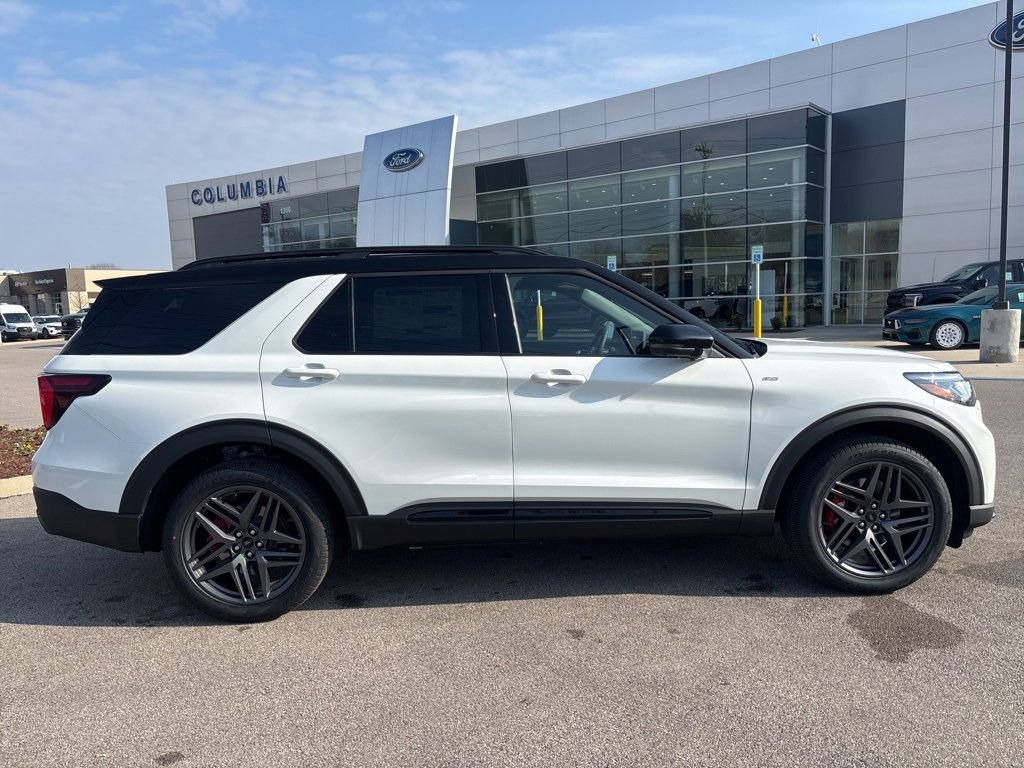 New 2026 Ford Explorer ST-Line w/ ST-Line Street Pack image 11