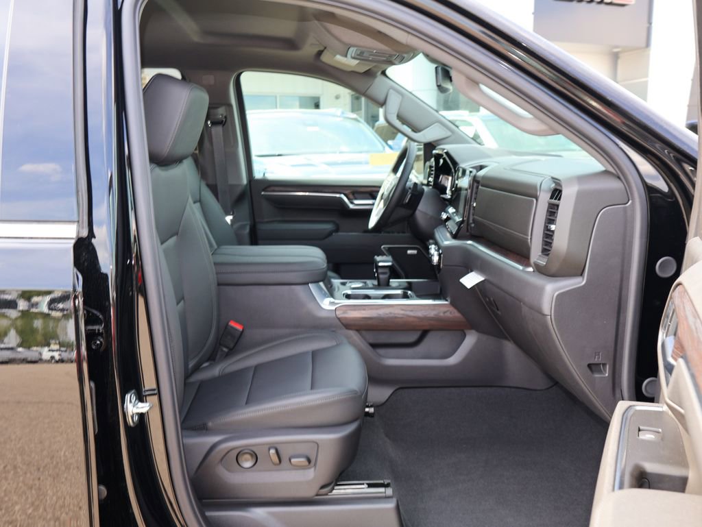 New 2026 GMC Sierra 1500 SLT AWD/4WD image 29