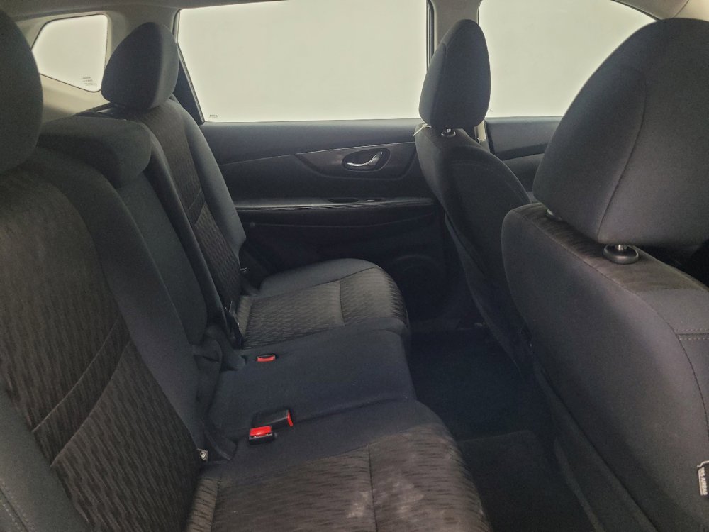 Used 2018 Nissan Rogue S FWD image 19