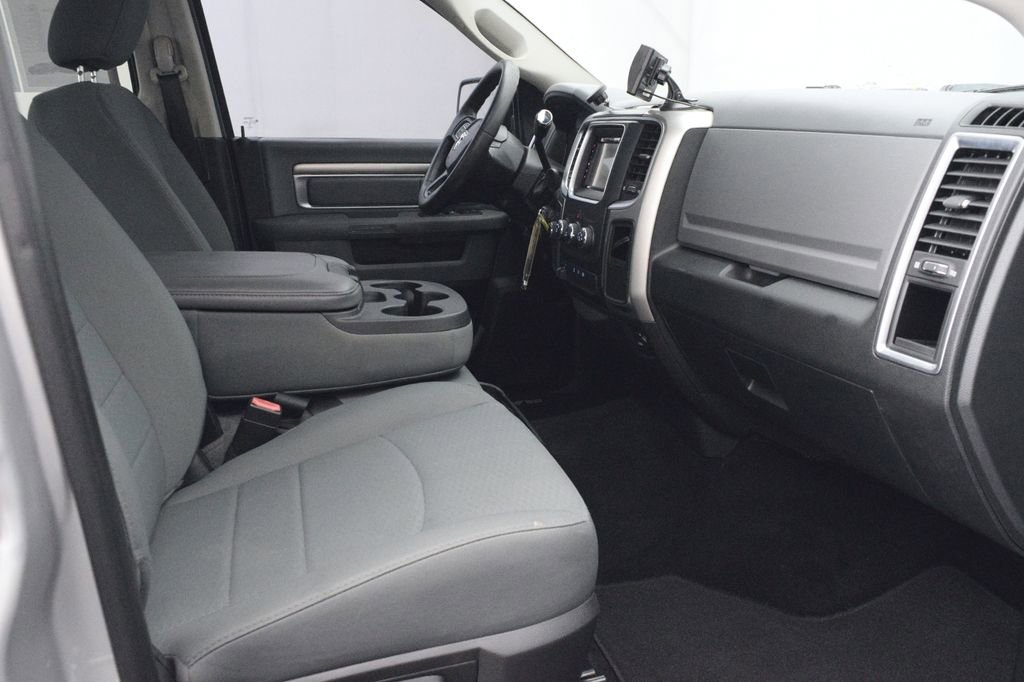 Used 2016 RAM 2500 SLT AWD/4WD image 16