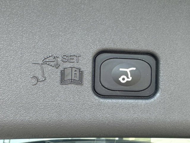 New 2026 Lincoln Nautilus Reserve AWD/4WD image 13