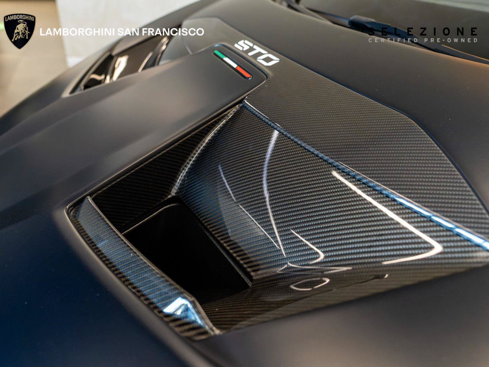 Used 2024 Lamborghini Huracan STO RWD image 14