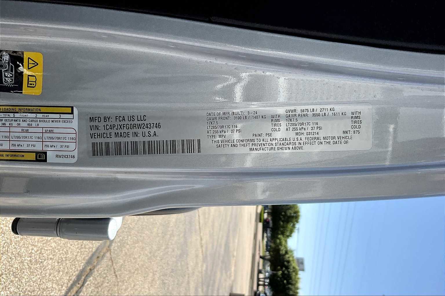 Used 2024 Jeep Wrangler Unlimited Rubicon image 66