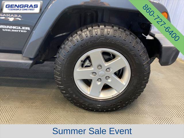Certified 2017 Jeep Wrangler Unlimited Sahara w/ Connectivity Group AWD/4WD image 41