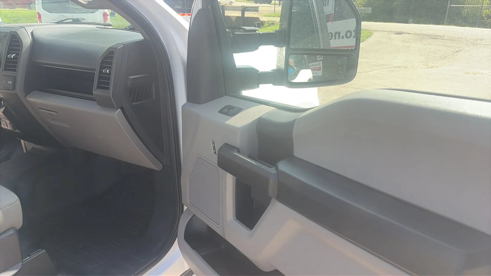 Used 2022 Ford F250 XL w/ Power Equipment Group AWD/4WD image 14