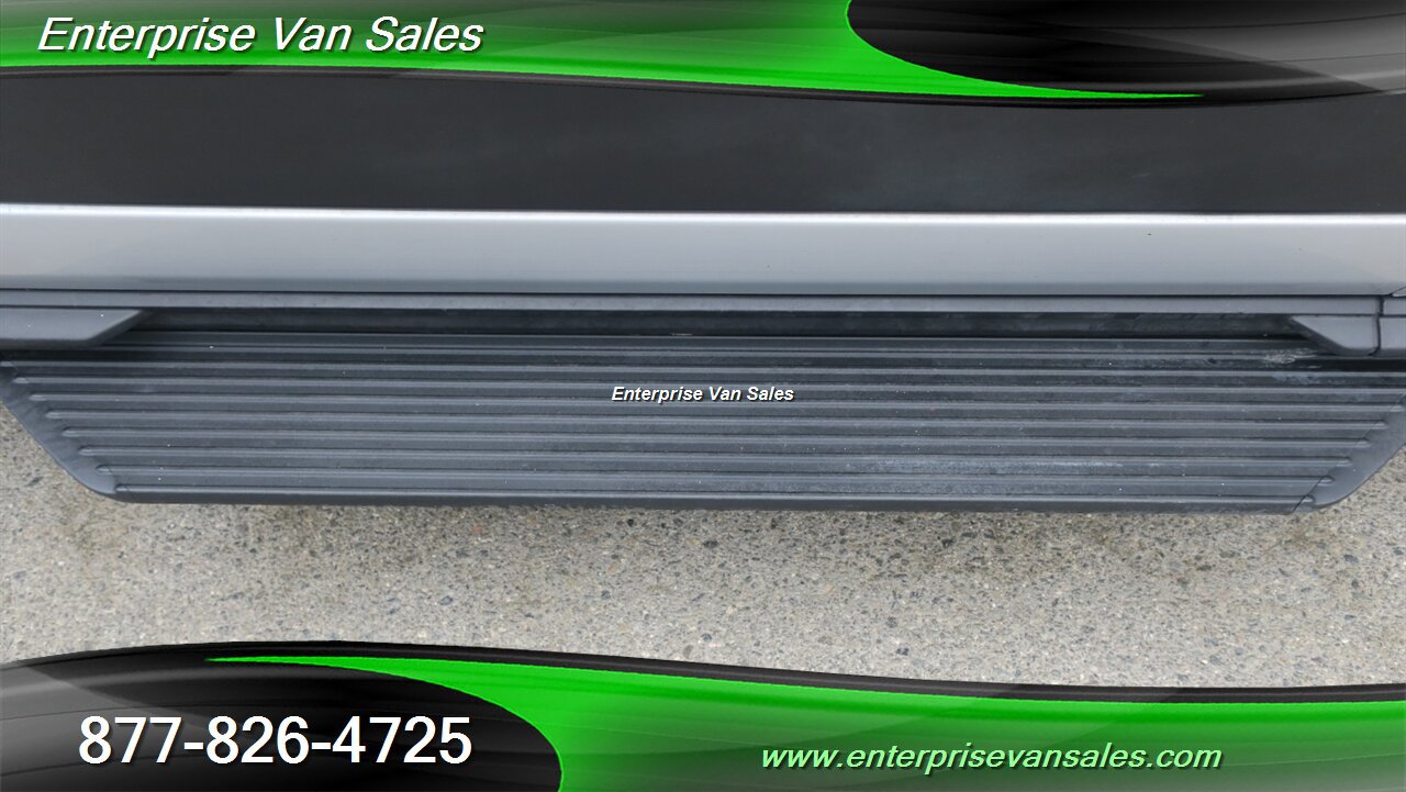Used 2024 Ford Transit 350 XLT RWD image 12