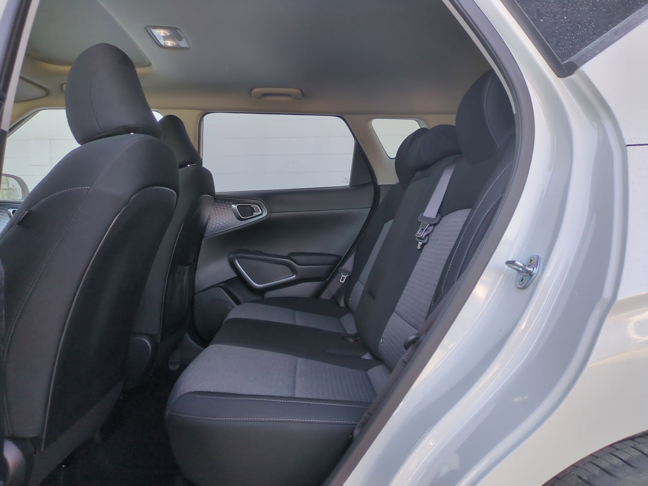 Used 2023 Kia Soul EX image 16