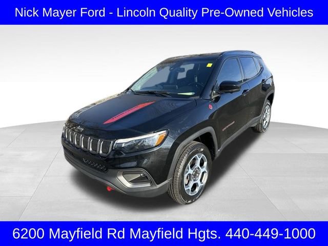 Used 2022 Jeep Compass Trailhawk w/ Trailhawk Elite Group image 3