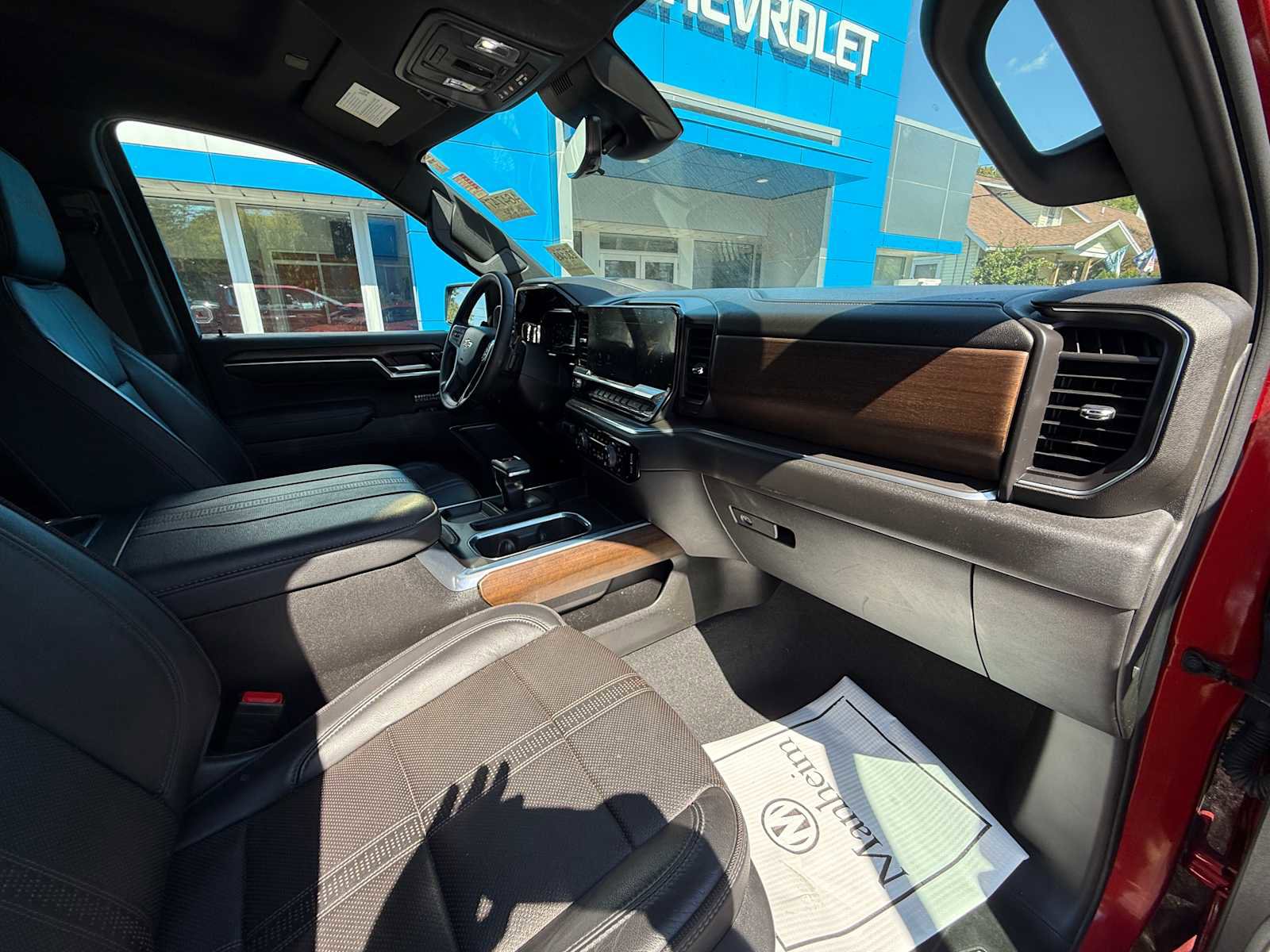 Used 2023 Chevrolet Silverado 1500 High Country w/ Technology Package image 44