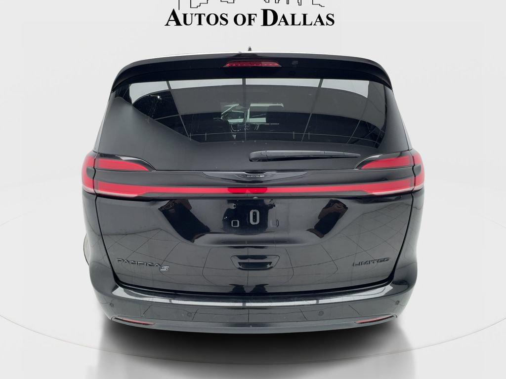 Used 2025 Chrysler Pacifica Limited FWD image 9