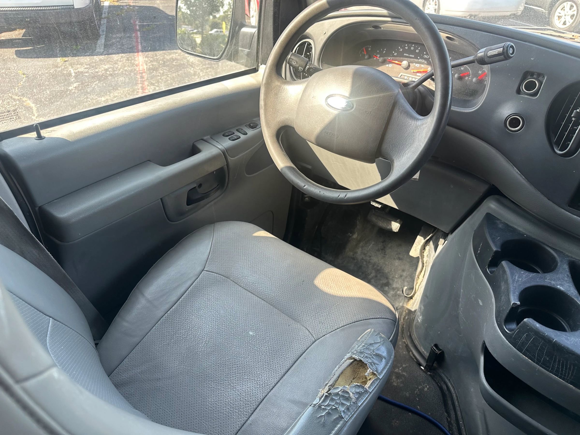 Used 2008 Ford E-150 and Econoline 150 image 14