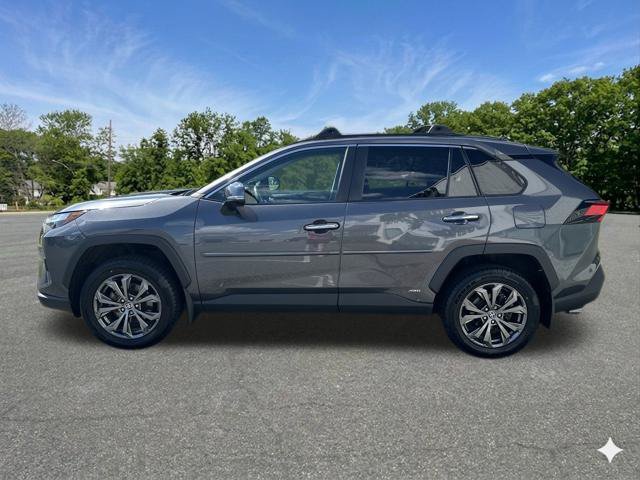 Used 2023 Toyota RAV4 Limited AWD/4WD image 4