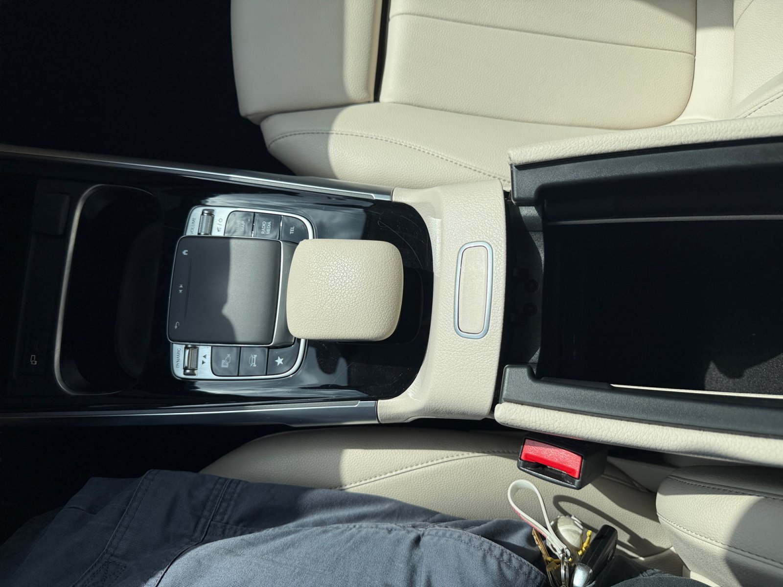 Certified 2020 Mercedes-Benz GLB 250 4MATIC image 15