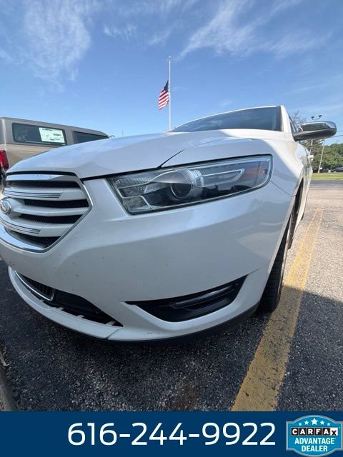 Used 2016 Ford Taurus Limited w/ Equipment Group 301A AWD/4WD image 2