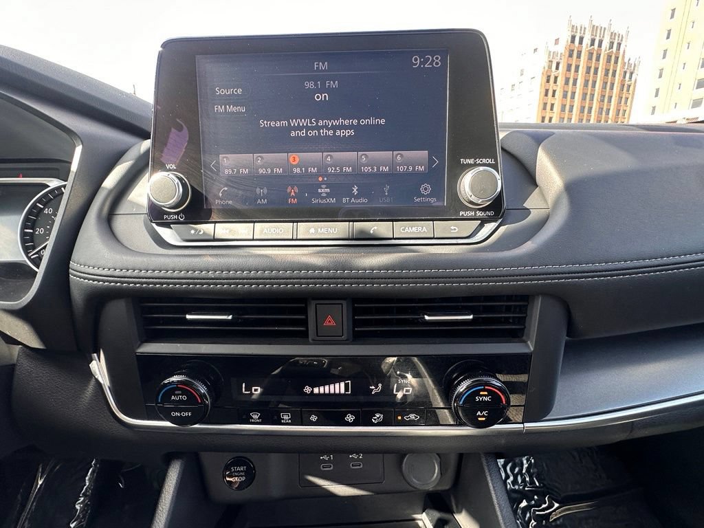 Certified 2025 Nissan Rogue SV FWD image 20