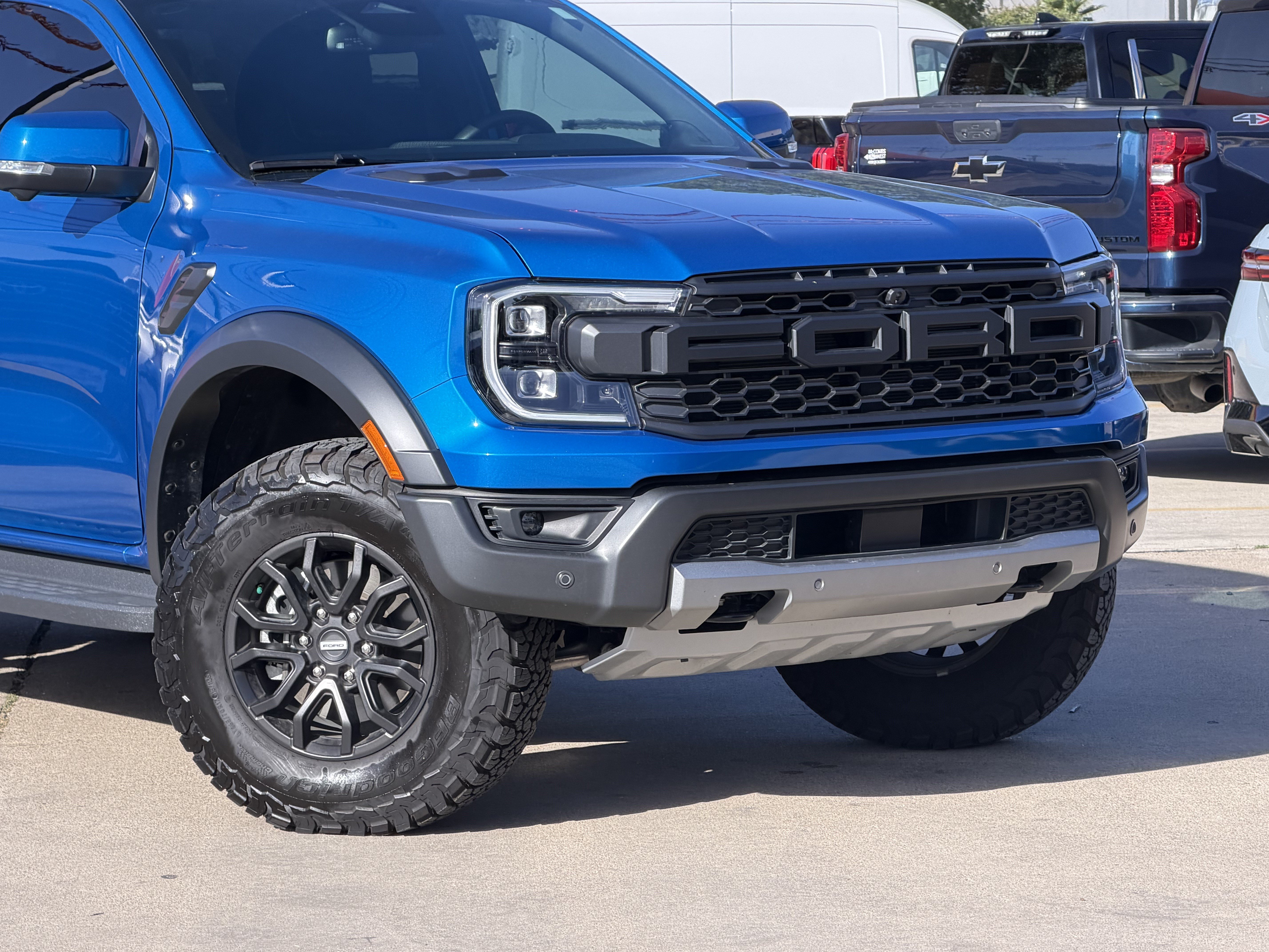 Used 2025 Ford Ranger Raptor AWD/4WD image 2