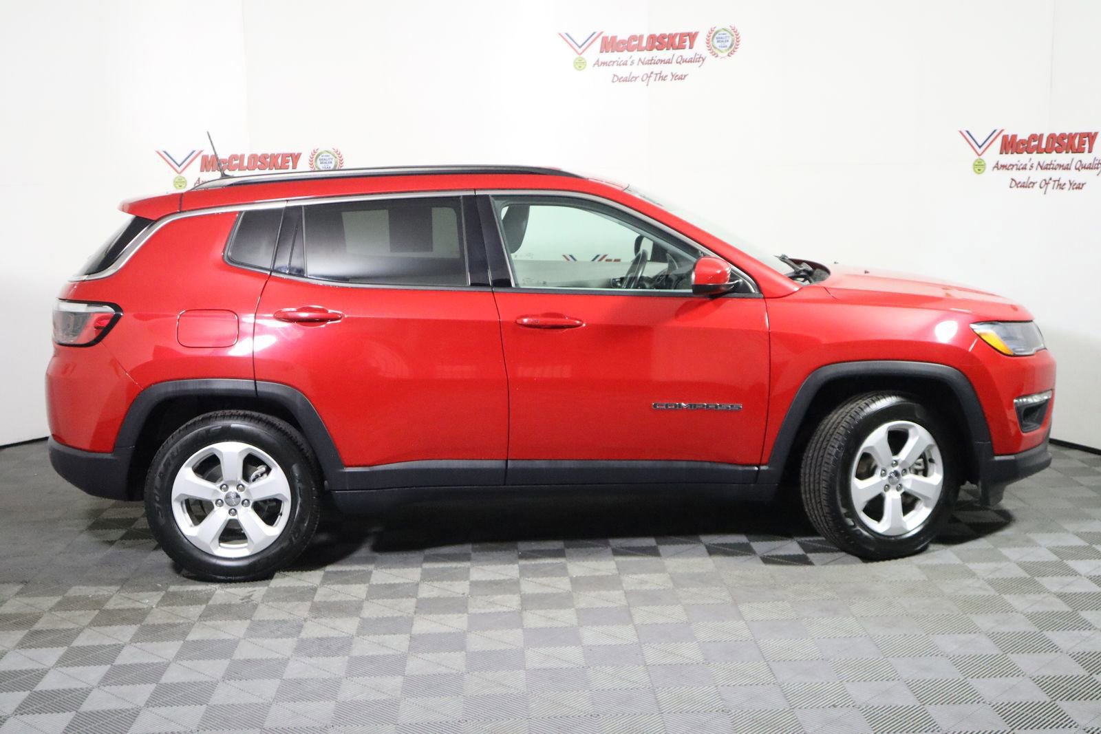 Used 2021 Jeep Compass Latitude w/ Driver Assistance Group image 5