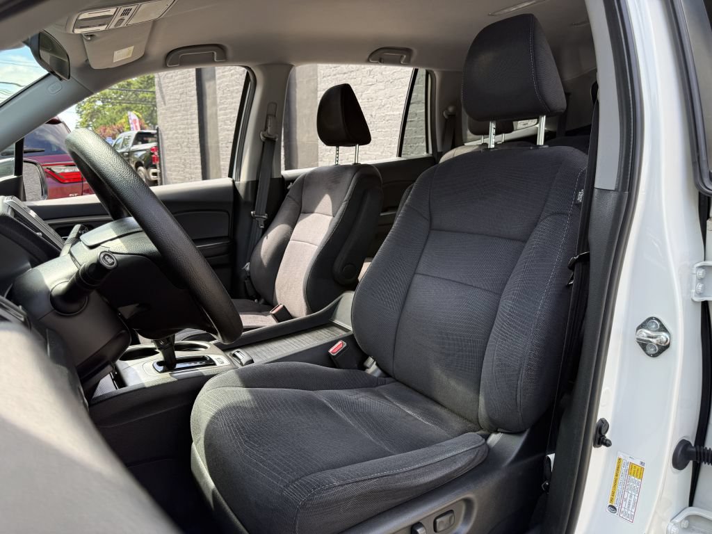 Used 2018 Honda Pilot EX image 12