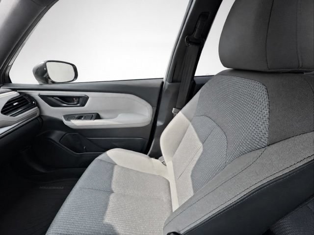 Certified 2025 Subaru Forester Premium AWD/4WD image 18