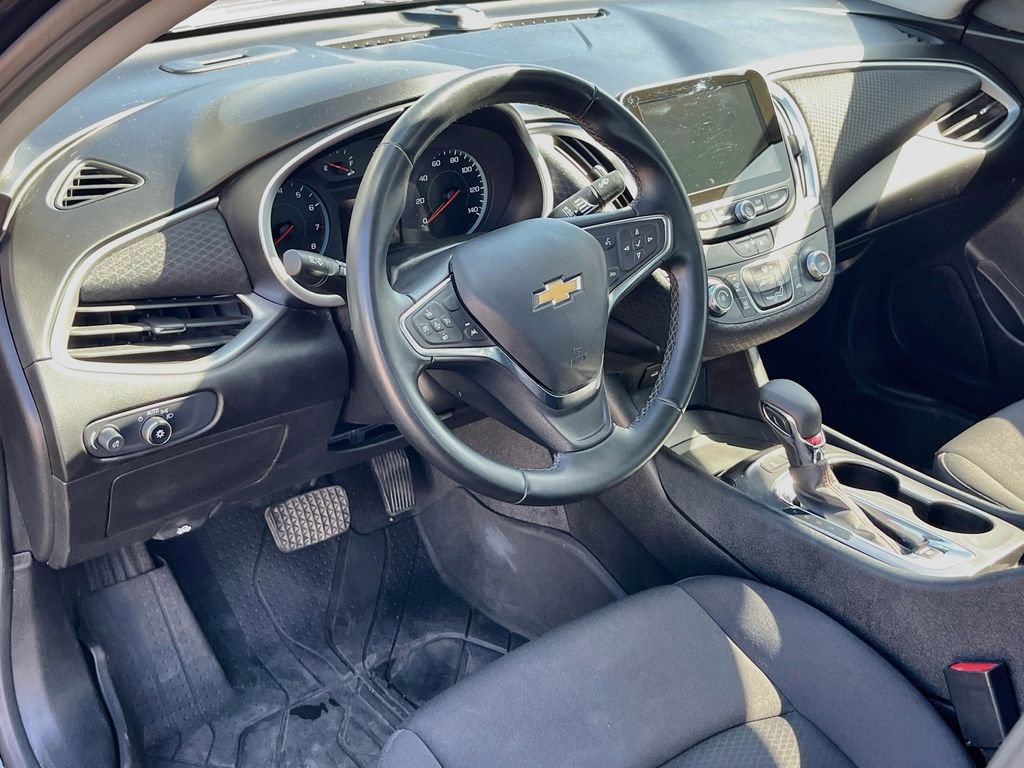 Used 2024 Chevrolet Malibu RS FWD image 9
