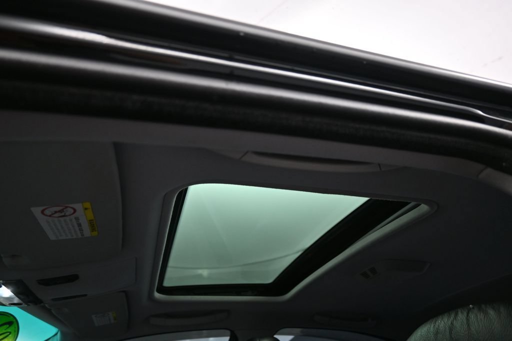 Used 2002 BMW 325i Sedan RWD image 23