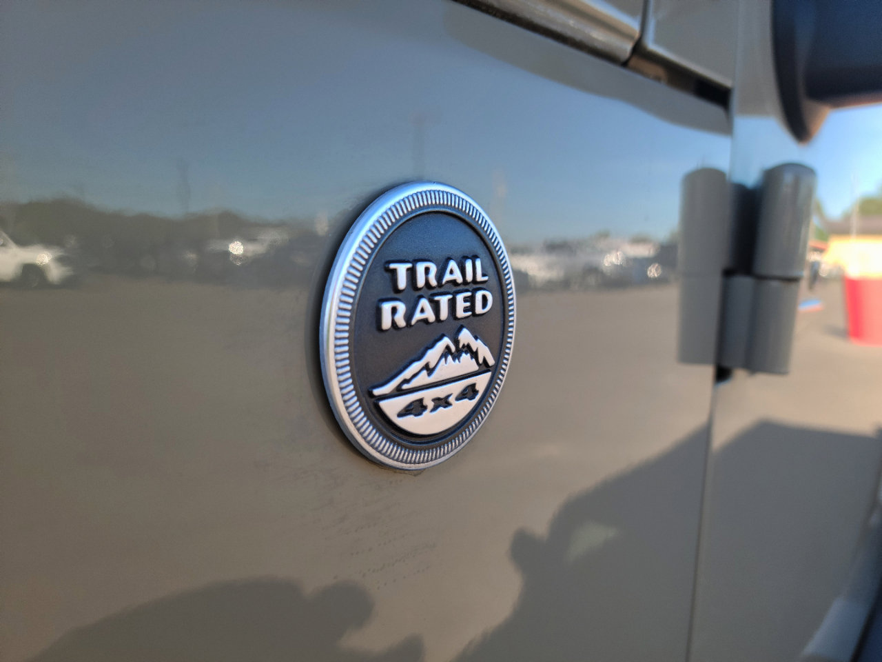 Used 2018 Jeep Wrangler Unlimited Sahara w/ Dual Top Group image 19