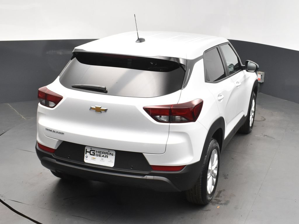 New 2025 Chevrolet TrailBlazer LS w/ LS Convenience Package FWD image 34