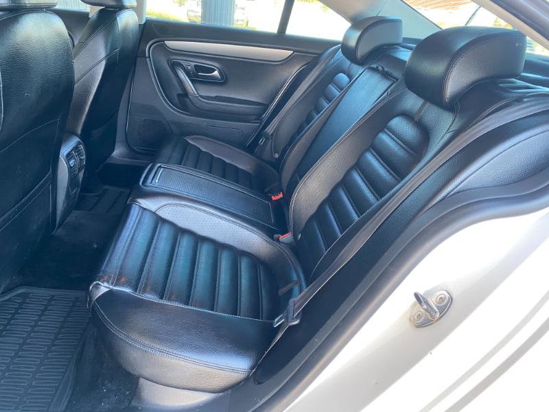 Used 2011 Volkswagen CC Sport image 15