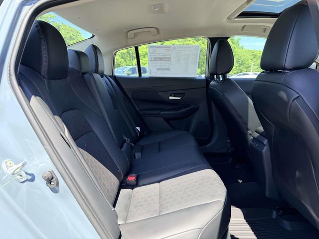 New 2026 Nissan Sentra SR w/ SR Premium Package FWD image 11