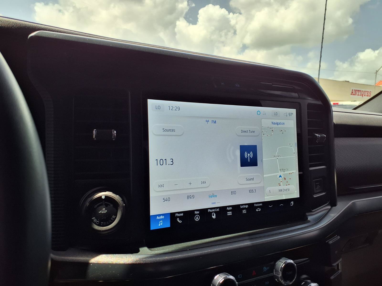 Used 2025 Ford F150 Raptor AWD/4WD image 4