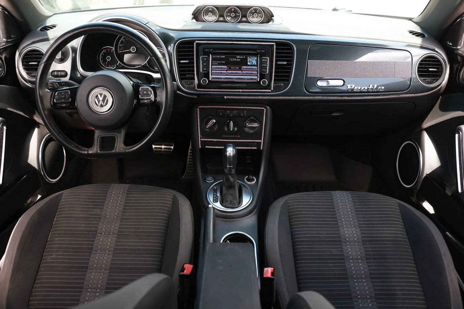 Used 2014 Volkswagen Beetle R-Line image 21