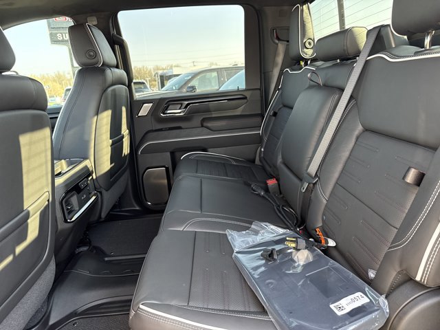 New 2026 GMC Sierra 2500 AT4X w/ LPO, Black Badging Package image 6