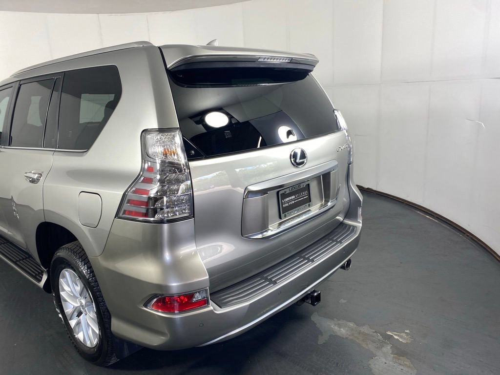 Certified 2022 Lexus GX 460 Premium w/ Premium Package AWD/4WD image 10