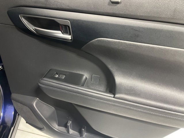 Used 2023 Toyota Highlander XLE image 25