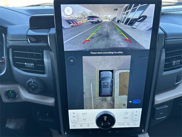 Certified 2023 Ford Expedition Platinum image 18