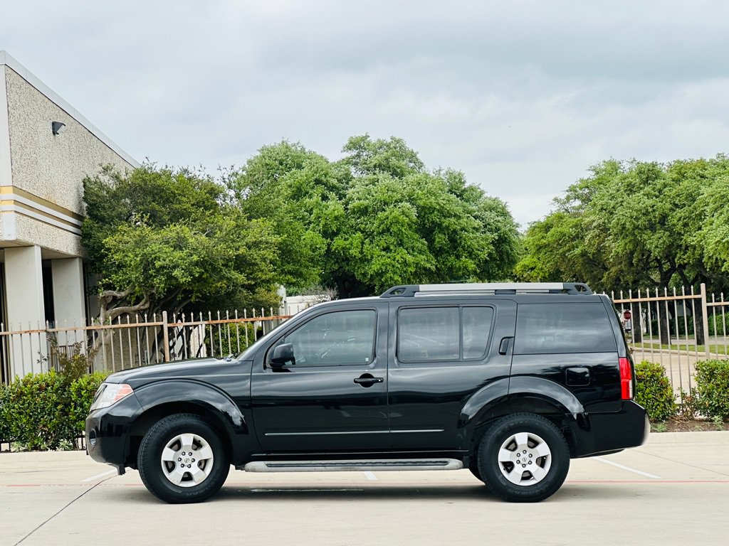 Used 2012 Nissan Pathfinder S RWD image 5