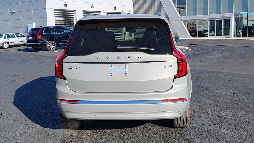 New 2026 Volvo XC90 B6 Ultra image 37