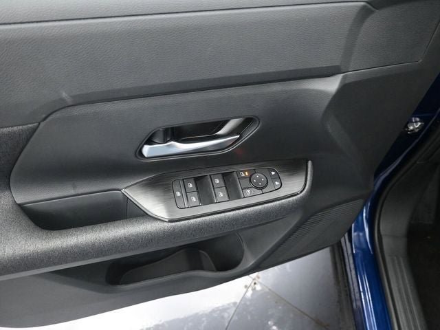New 2026 Nissan Kicks SV w/ Cold Weather Package image 25