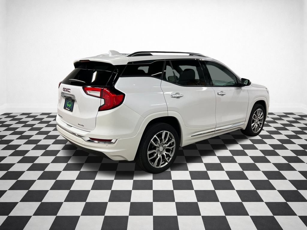 Certified 2024 GMC Terrain Denali w/ Denali Premium Package AWD/4WD image 9