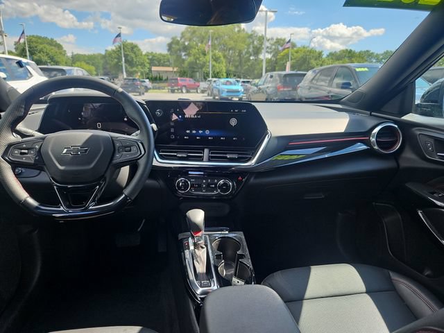 Used 2025 Chevrolet Trax RS w/ Driver Confidence Package FWD image 13