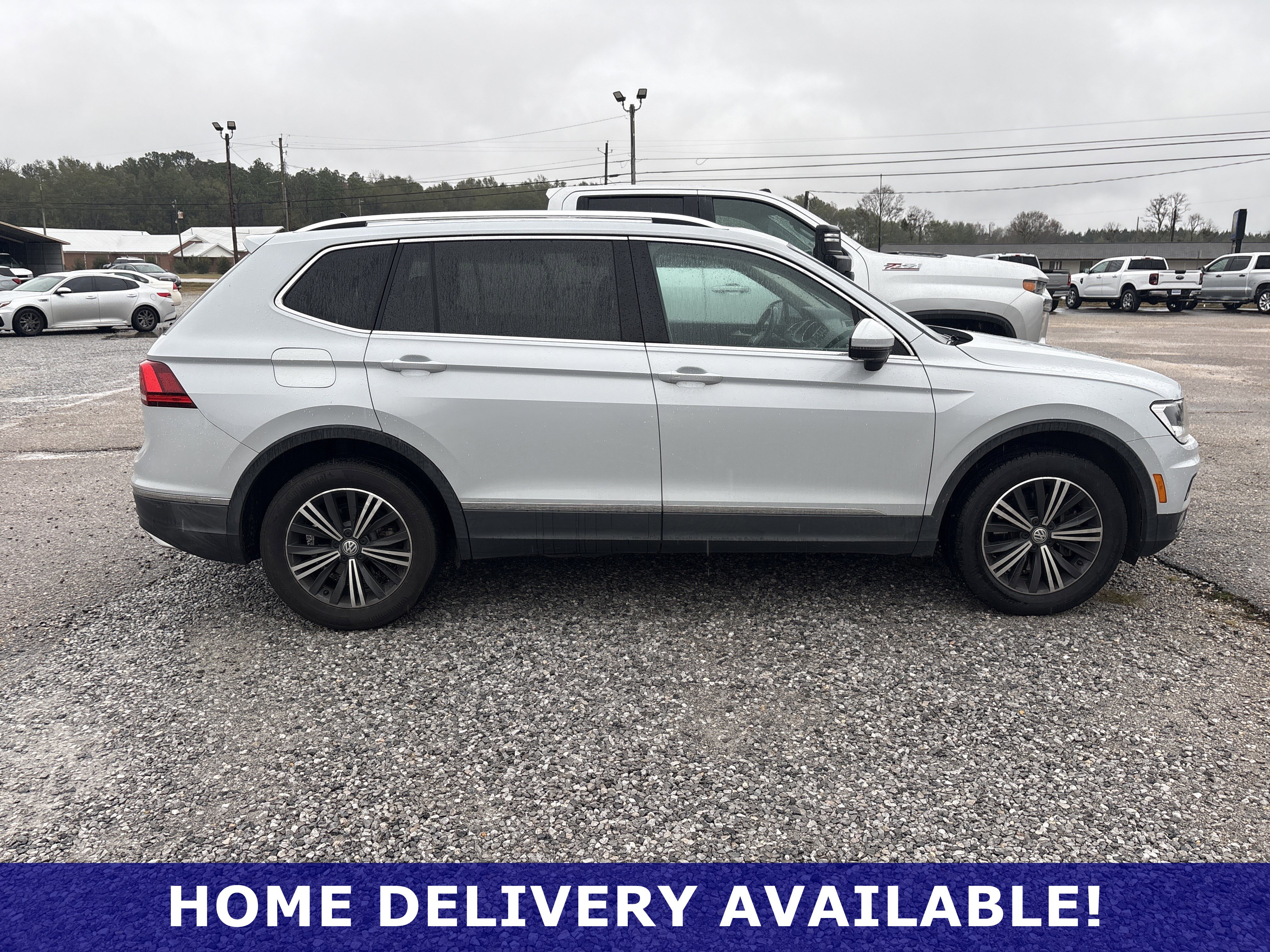 Used 2018 Volkswagen Tiguan SEL image 12