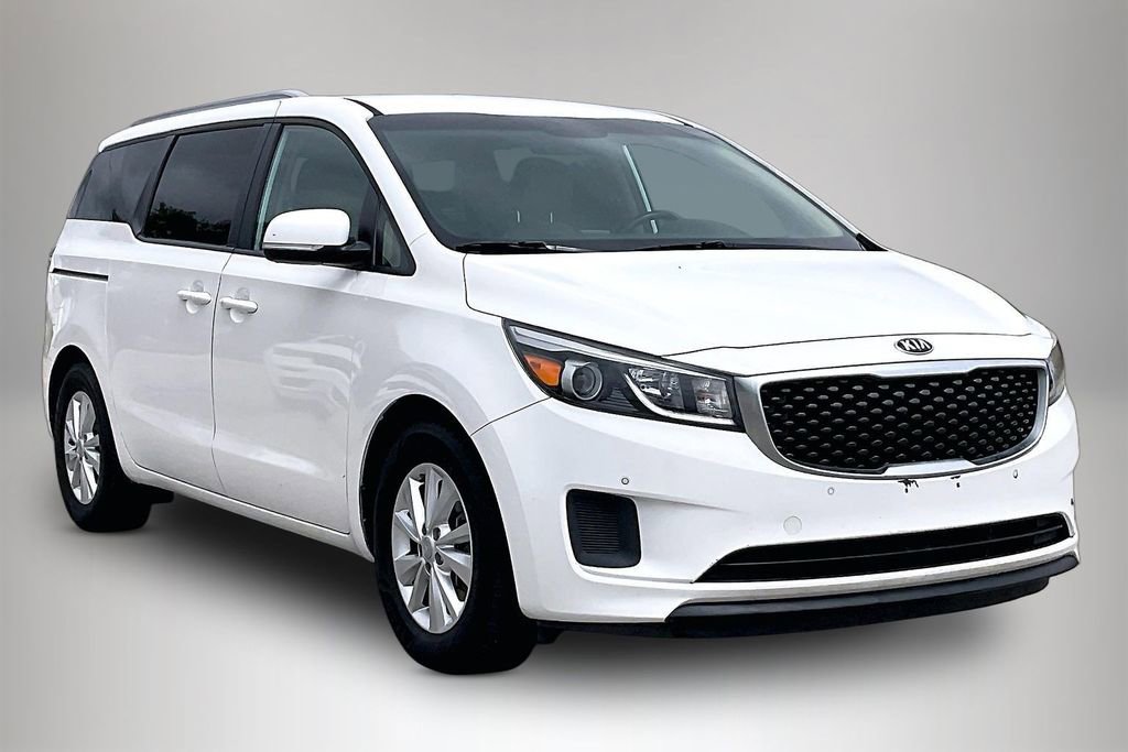 Used 2017 Kia Sedona LX w/ LX Essentials Premium Package FWD image 1
