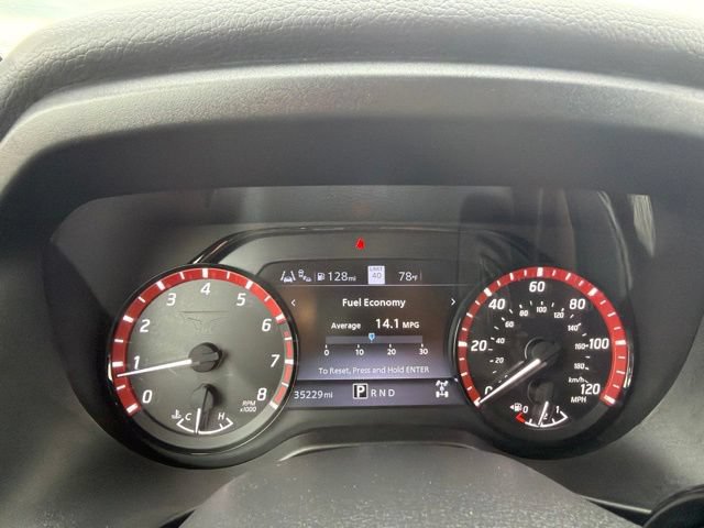 Used 2023 Nissan Titan PRO-4X w/ Pro-4x Convenience Package AWD/4WD image 18