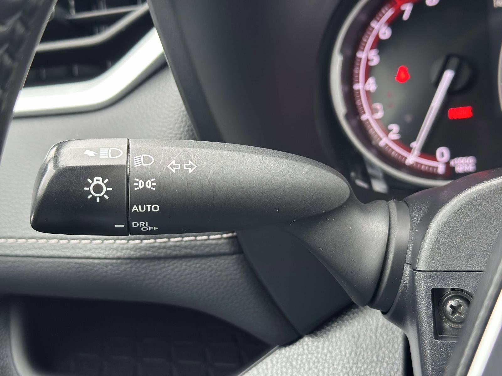 Used 2023 Toyota RAV4 XLE w/ Convenience Package image 16