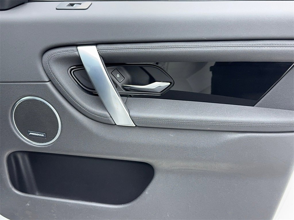 Used 2022 Land Rover Discovery Sport S image 50