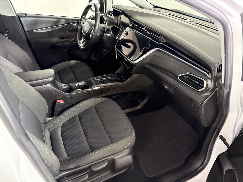 Certified 2023 Chevrolet Bolt LT w/ Driver Confidence Package FWD image 19